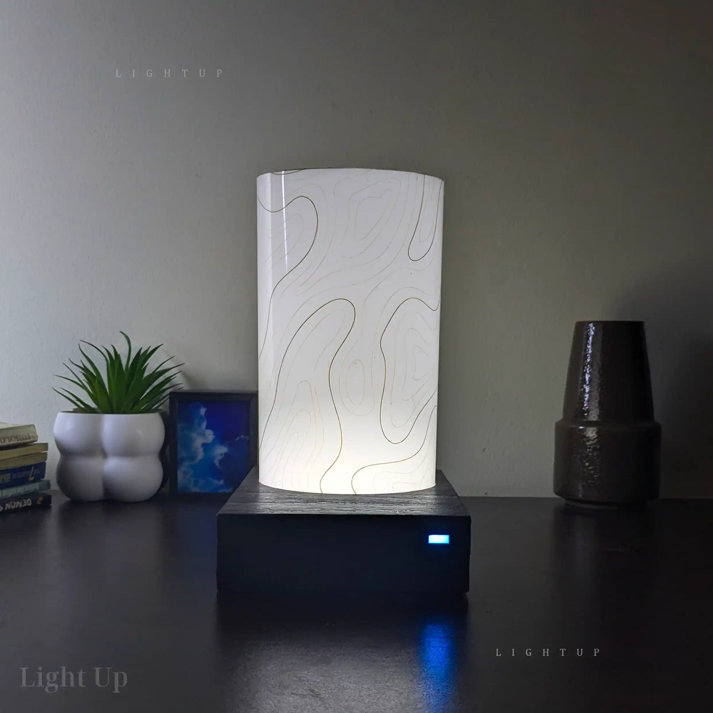 Minimal groovy Lamp shade| Cylinder