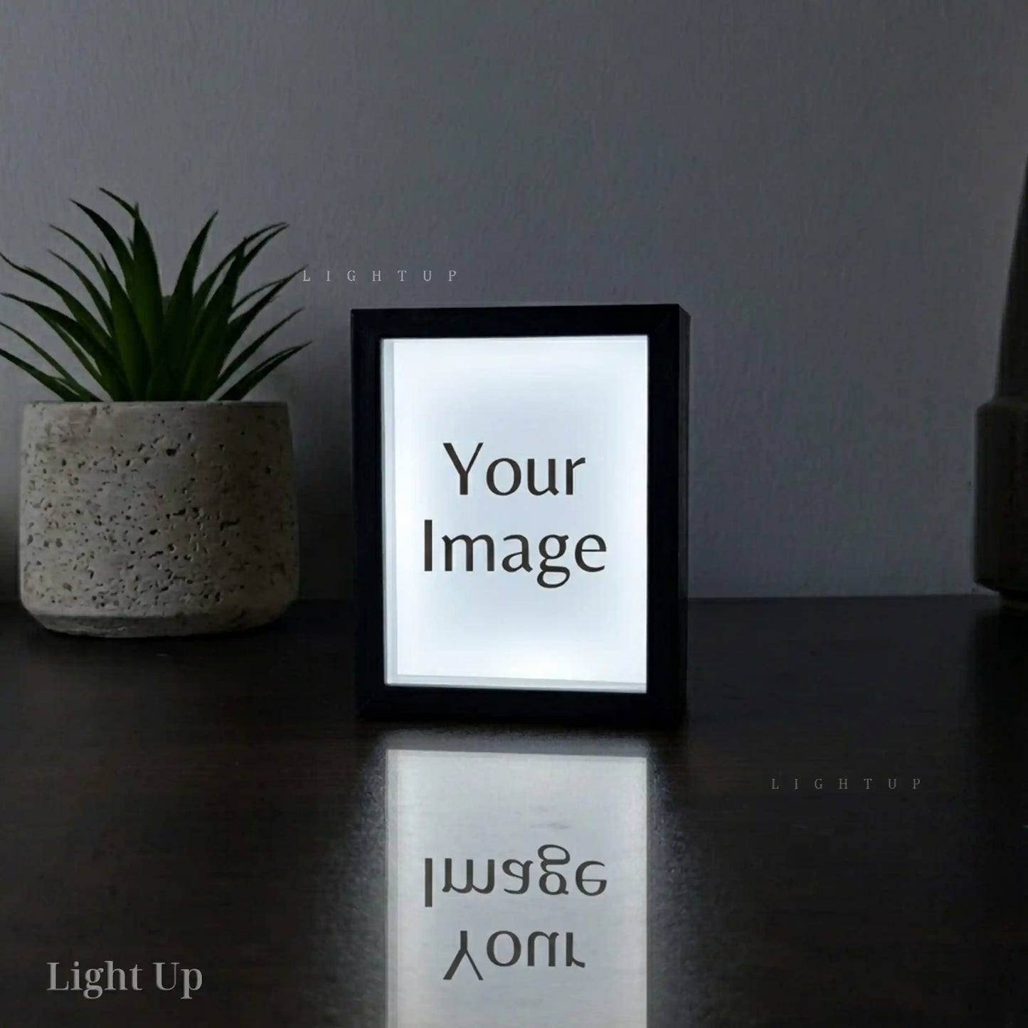 Customized Display Mini